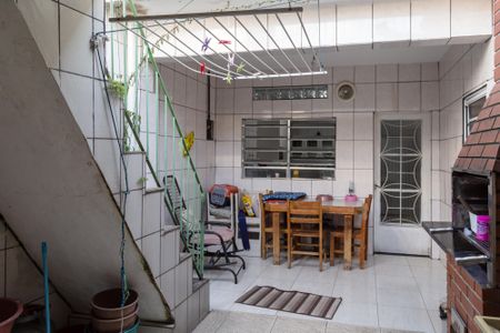Casa à venda com 250m², 3 quartos e 2 vagasÁrea de Serviço