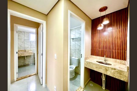 Apartamento para alugar com 55m², 2 quartos e 1 vagaDetalhe banheiro 