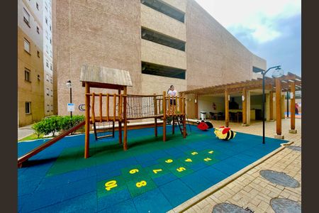 Apartamento para alugar com 55m², 2 quartos e 1 vagaÁrea comum - Playground