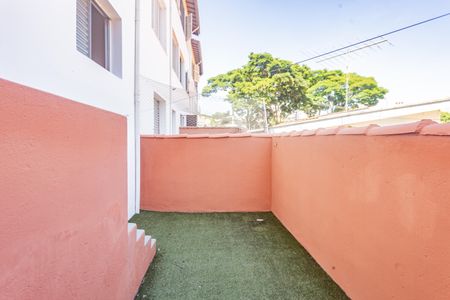 Casa para alugar com 90m², 2 quartos e 1 vagaQuintal