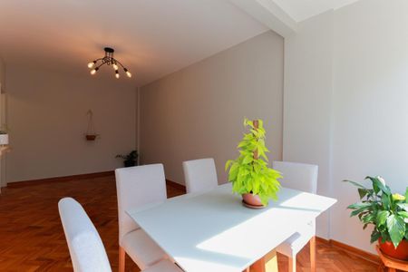 Apartamento à venda com 110m², 2 quartos e sem vaga Apartamento à venda com 110m², 2 quartos e sem vagaSala