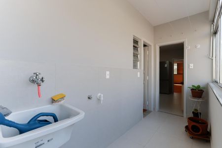 Apartamento à venda com 110m², 2 quartos e sem vaga Apartamento à venda com 110m², 2 quartos e sem vagaÁrea de serviço