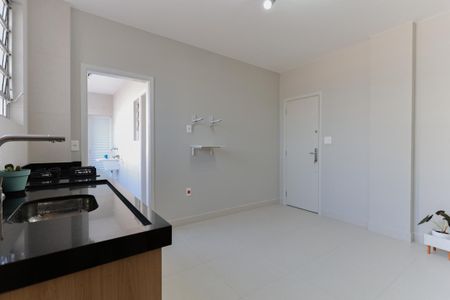 Apartamento à venda com 110m², 2 quartos e sem vaga Apartamento à venda com 110m², 2 quartos e sem vagaCozinha