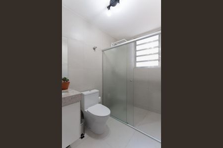 Apartamento à venda com 110m², 2 quartos e sem vaga Apartamento à venda com 110m², 2 quartos e sem vagaBanheiro