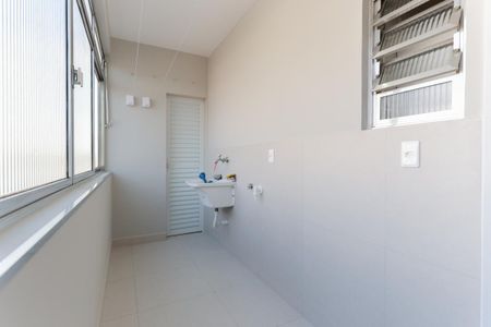 Apartamento à venda com 110m², 2 quartos e sem vaga Apartamento à venda com 110m², 2 quartos e sem vagaÁrea de serviço