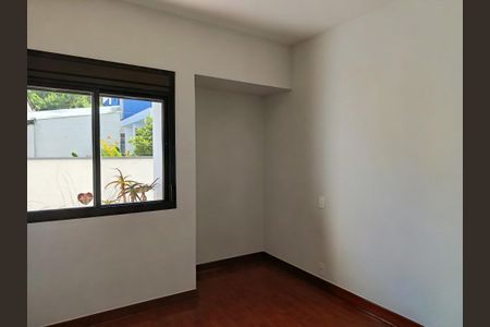 Apartamento à venda com 217m², 4 quartos e 3 vagasQuarto 2