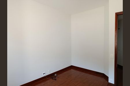 Apartamento à venda com 217m², 4 quartos e 3 vagasQuarto 2