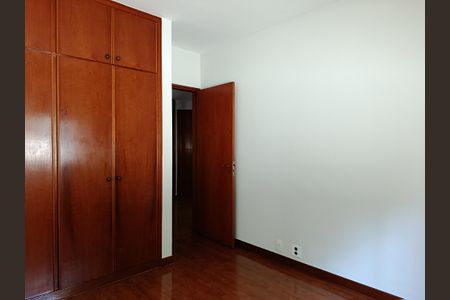 Apartamento à venda com 217m², 4 quartos e 3 vagasSuíte