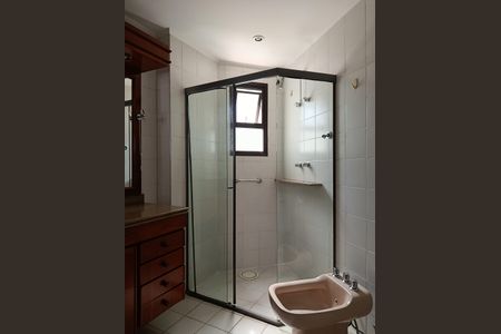 Apartamento à venda com 217m², 4 quartos e 3 vagasBanheiro da Suíte