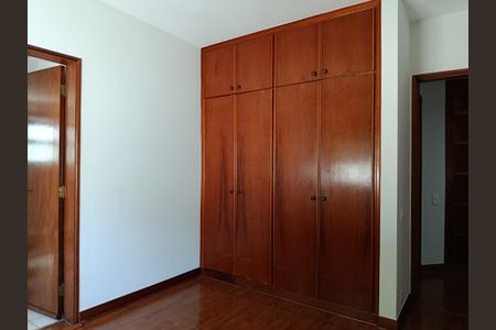 Apartamento à venda com 217m², 4 quartos e 3 vagasSuíte