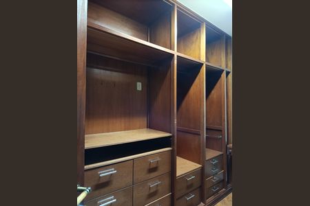 Apartamento à venda com 217m², 4 quartos e 3 vagasCloset da Suíte