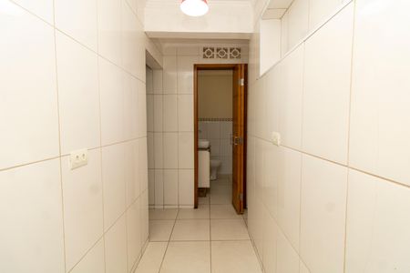 Casa para alugar com 180m², 2 quartos e 2 vagas Casa para alugar com 180m², 2 quartos e 2 vagasCorredor