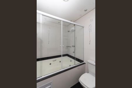 Casa para alugar com 180m², 2 quartos e 2 vagas Casa para alugar com 180m², 2 quartos e 2 vagasBanheiro da Suíte