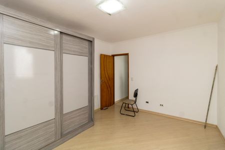 Casa para alugar com 180m², 2 quartos e 2 vagas Casa para alugar com 180m², 2 quartos e 2 vagasSuíte