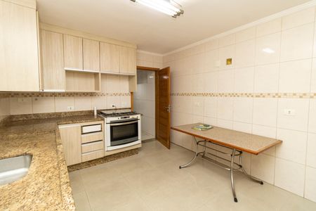 Casa para alugar com 180m², 2 quartos e 2 vagas Casa para alugar com 180m², 2 quartos e 2 vagasCozinha