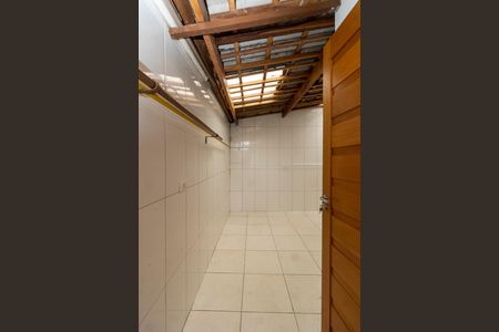 Casa para alugar com 180m², 2 quartos e 2 vagas Casa para alugar com 180m², 2 quartos e 2 vagasÁrea de Serviço