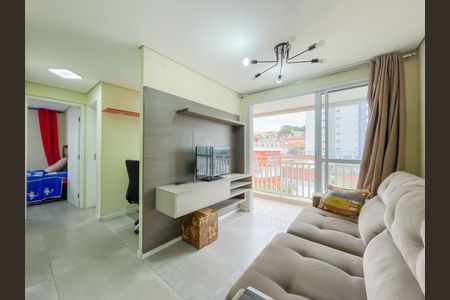 Sala de apartamento para alugar com 2 quartos, 60m² em Km 18, Osasco