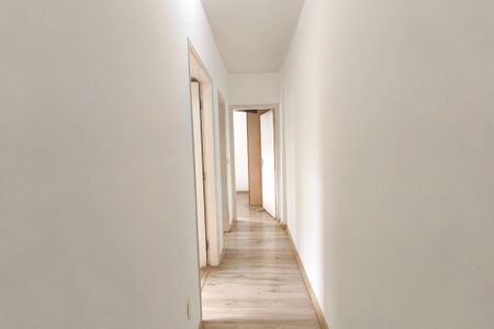 Apartamento à venda com 72m², 2 quartos e 1 vaga Apartamento à venda com 72m², 2 quartos e 1 vagaCorredor - Quartos