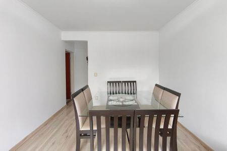 Sala de apartamento à venda com 2 quartos, 72m² em Vila Marieta, Campinas