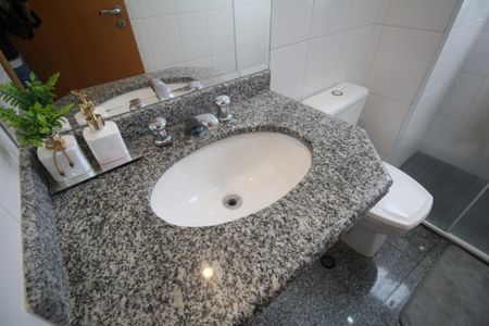 Apartamento para alugar com 114m², 3 quartos e 2 vagasBanheiro social 