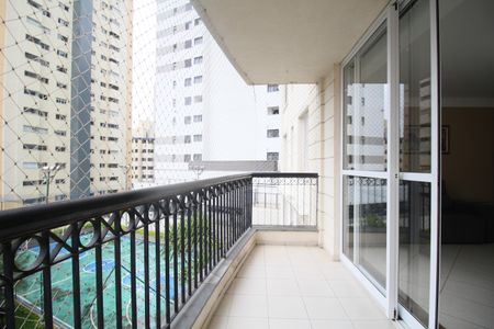 Varanda de apartamento para alugar com 3 quartos, 114m² em Vila Suzana, São Paulo