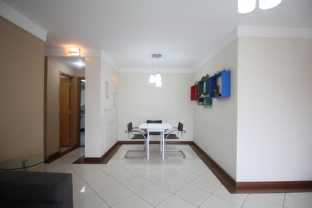 Sala de apartamento para alugar com 3 quartos, 114m² em Vila Suzana, São Paulo