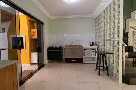 Casa para alugar com 191m², 3 quartos e 2 vagasCozinha - Armários