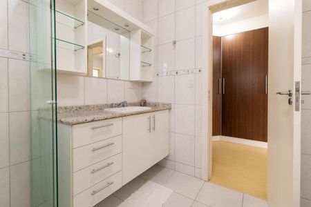 Casa para alugar com 191m², 3 quartos e 2 vagasBanheiro da Suíte