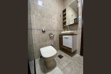 Casa à venda com 360m², 4 quartos e 2 vagasBanheiro