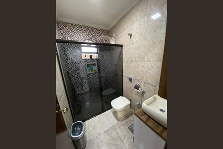 Banheiro de casa à venda com 4 quartos, 360m² em Novo das Indústrias, Belo Horizonte