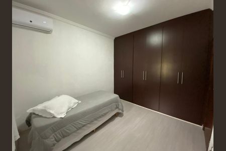 Quarto de casa à venda com 4 quartos, 360m² em Novo das Indústrias, Belo Horizonte