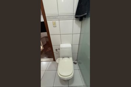 Casa para alugar com 238m², 2 quartos e 2 vagas Casa para alugar com 238m², 2 quartos e 2 vagasBanheiro da Suíte