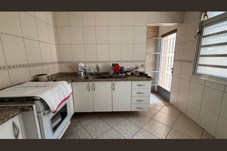 Casa para alugar com 238m², 2 quartos e 2 vagas Casa para alugar com 238m², 2 quartos e 2 vagasCozinha