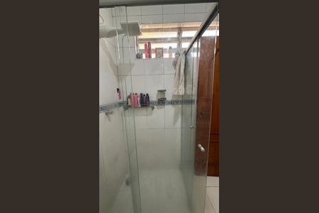 Casa para alugar com 238m², 2 quartos e 2 vagas Casa para alugar com 238m², 2 quartos e 2 vagasBanheiro da Suíte 2