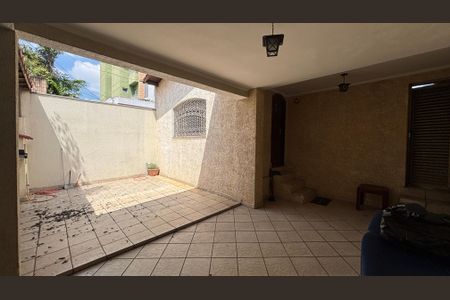 Casa para alugar com 238m², 2 quartos e 2 vagas Casa para alugar com 238m², 2 quartos e 2 vagasGaragem