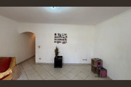 Casa para alugar com 238m², 2 quartos e 2 vagas Casa para alugar com 238m², 2 quartos e 2 vagasSala