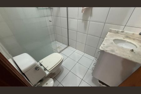 Casa para alugar com 238m², 2 quartos e 2 vagas Casa para alugar com 238m², 2 quartos e 2 vagasBanheiro da Suíte