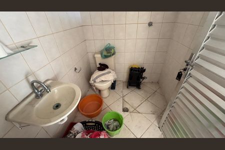 Casa para alugar com 238m², 2 quartos e 2 vagas Casa para alugar com 238m², 2 quartos e 2 vagasÁrea de Serviço - Banheiro