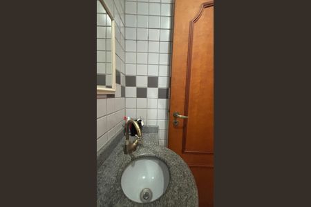 Casa para alugar com 238m², 2 quartos e 2 vagas Casa para alugar com 238m², 2 quartos e 2 vagasLavabo