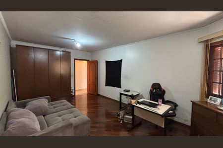 Casa para alugar com 238m², 2 quartos e 2 vagas Casa para alugar com 238m², 2 quartos e 2 vagasSuite