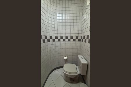 Casa para alugar com 238m², 2 quartos e 2 vagas Casa para alugar com 238m², 2 quartos e 2 vagasLavabo