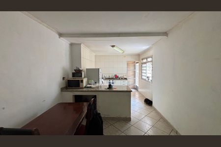 Casa para alugar com 238m², 2 quartos e 2 vagas Casa para alugar com 238m², 2 quartos e 2 vagasCozinha
