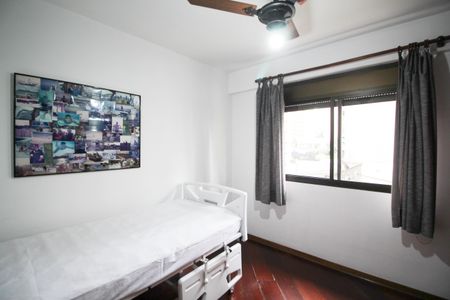 Apartamento à venda com 135m², 3 quartos e 2 vagasQuarto 2