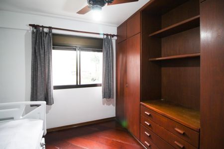 Apartamento à venda com 135m², 3 quartos e 2 vagasQuarto 2