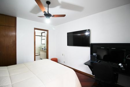 Apartamento à venda com 135m², 3 quartos e 2 vagasSuíte