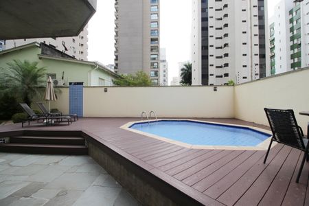 Apartamento à venda com 135m², 3 quartos e 2 vagasÁrea comum - Piscina