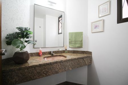 Apartamento à venda com 135m², 3 quartos e 2 vagasLavabo