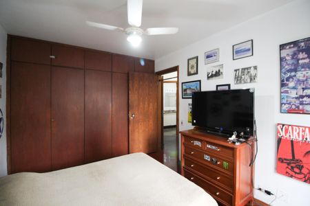 Apartamento à venda com 135m², 3 quartos e 2 vagasQuarto 1