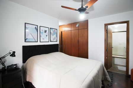 Apartamento à venda com 135m², 3 quartos e 2 vagasSuíte