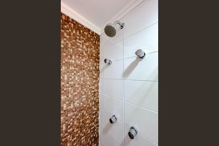 Apartamento à venda com 83m², 2 quartos e 2 vagas Apartamento à venda com 83m², 2 quartos e 2 vagasBanheiro da Suíte